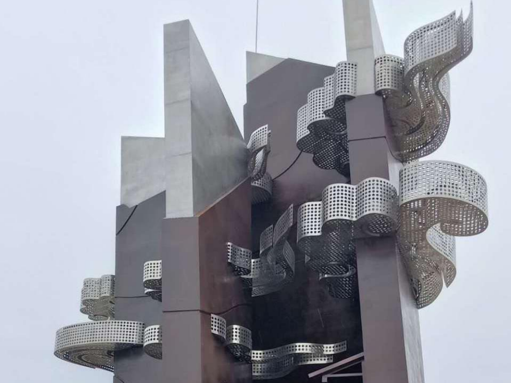 四川宜宾不锈钢雕塑